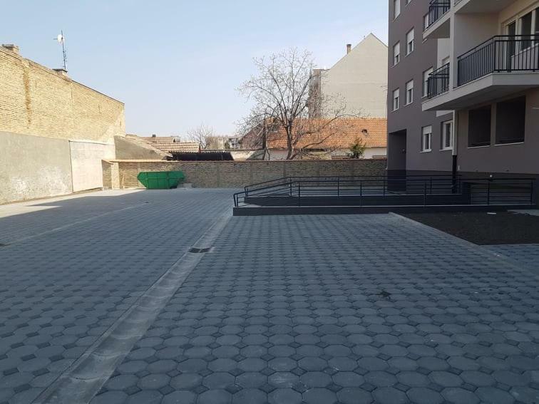 Lux Apartment Sanja 1 ซูโบติกา ภายนอก รูปภาพ
